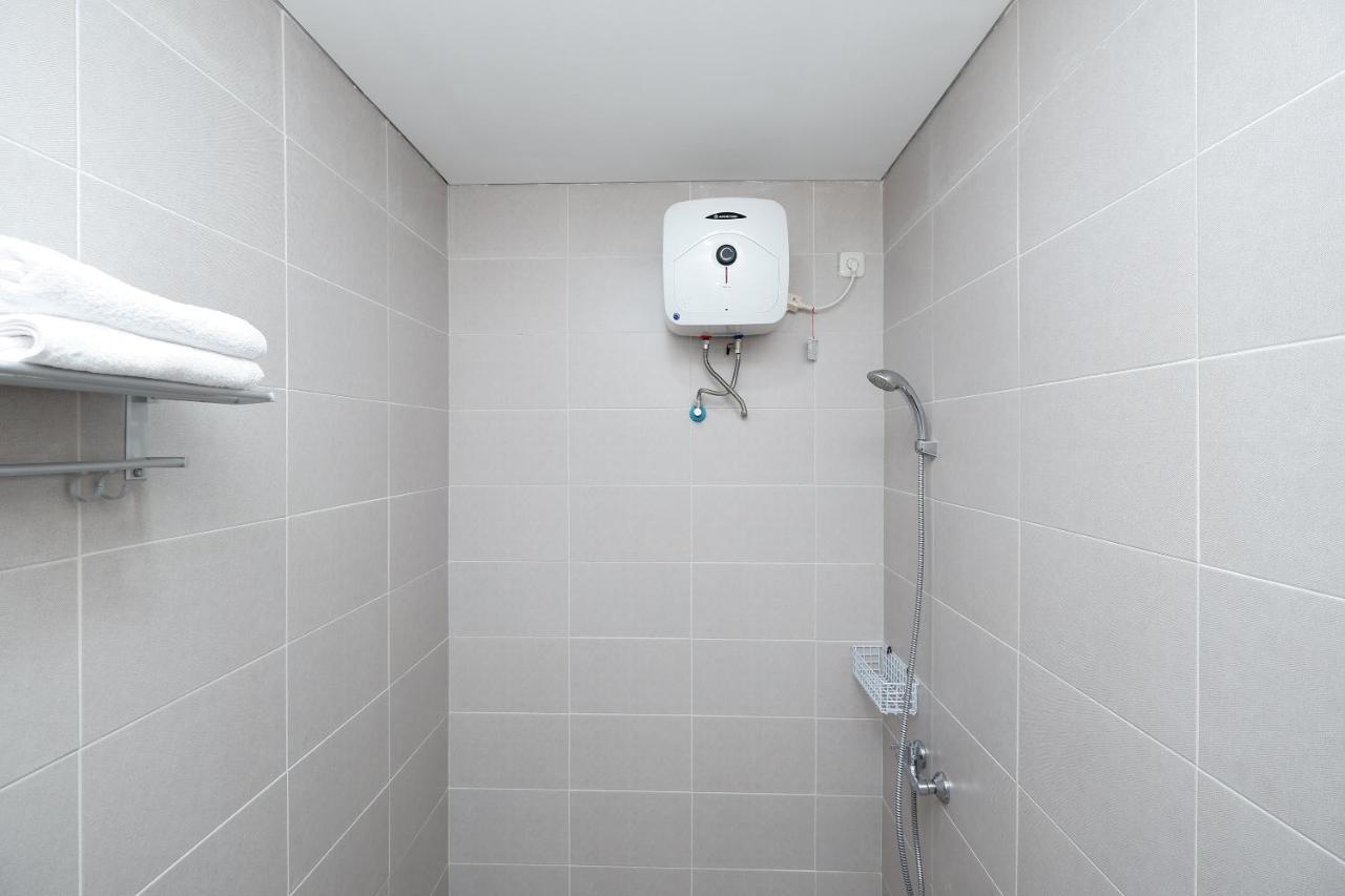 ホテル Oyo 2298 Jebres House Syariah スラカルタ エクステリア 写真